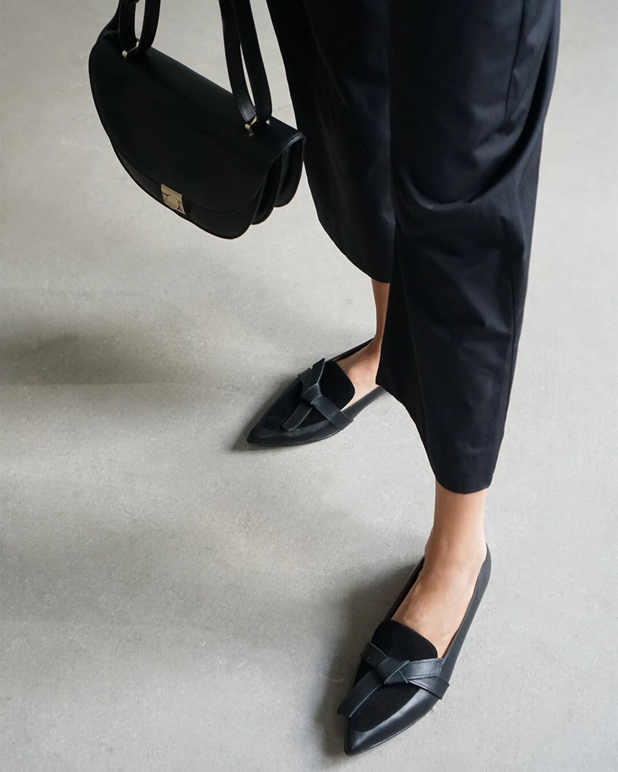 ALLY LEATHER LOAFERS | SUEDE BLACK