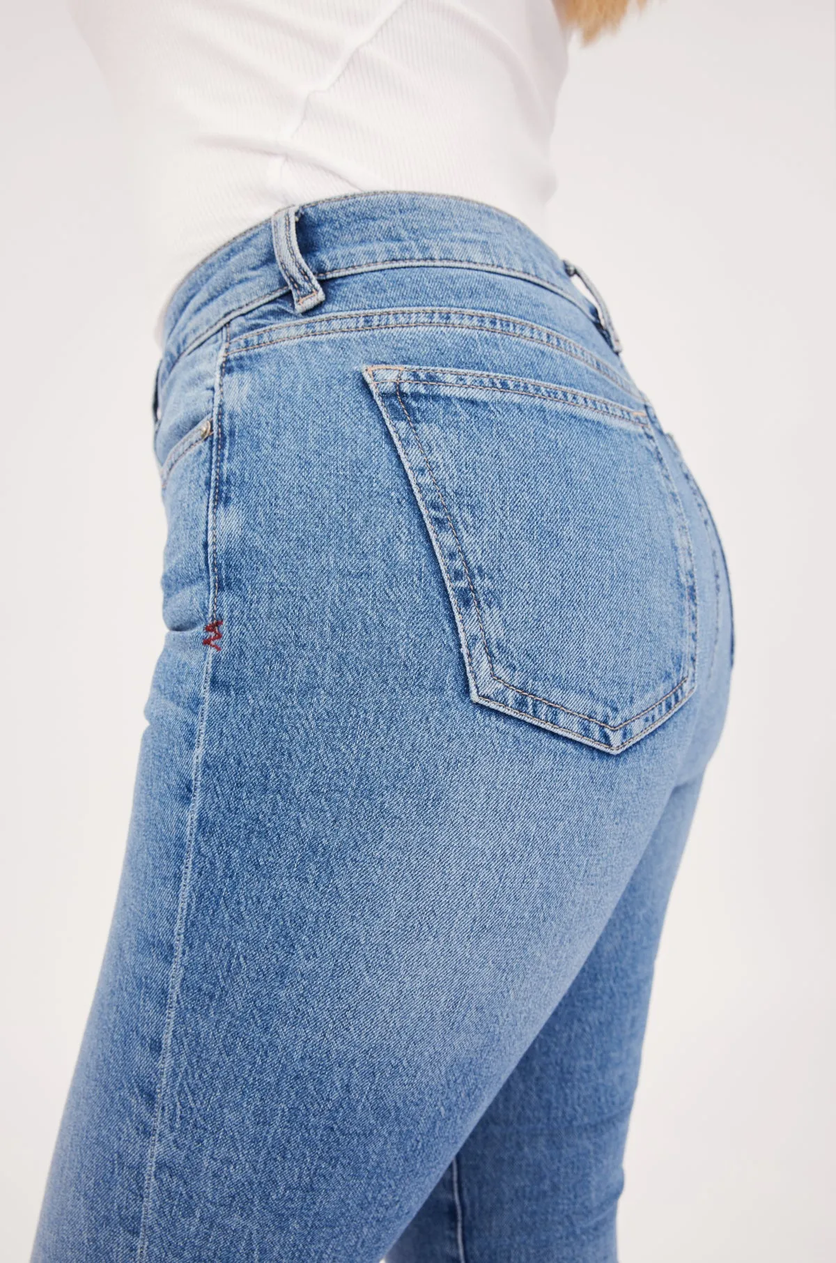 AUS - SLIM JEANS | BURBANK