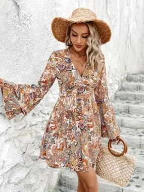 BerryBetty - Casual Paisley Print Double Flare Sleeve Bohemian Dress