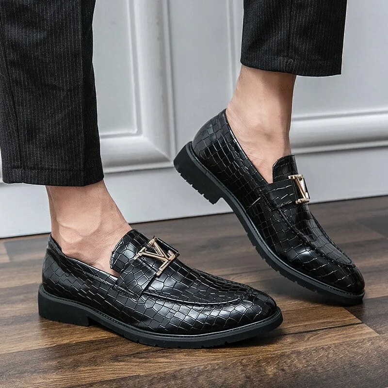 Breathable Crocodile Pattern Appliques Loafers