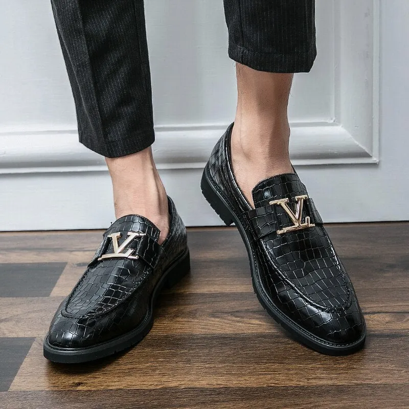 Breathable Crocodile Pattern Appliques Loafers