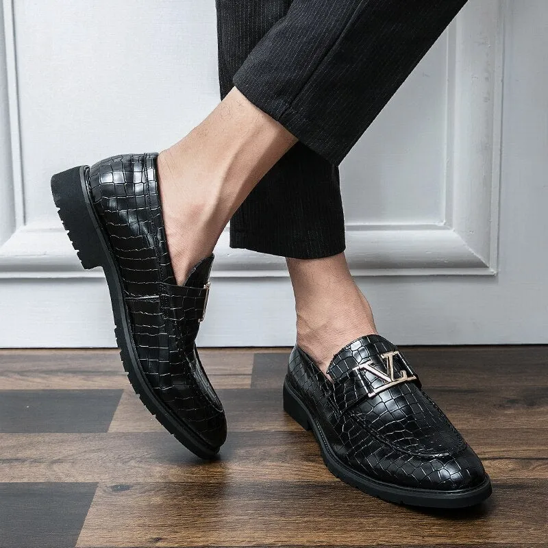 Breathable Crocodile Pattern Appliques Loafers