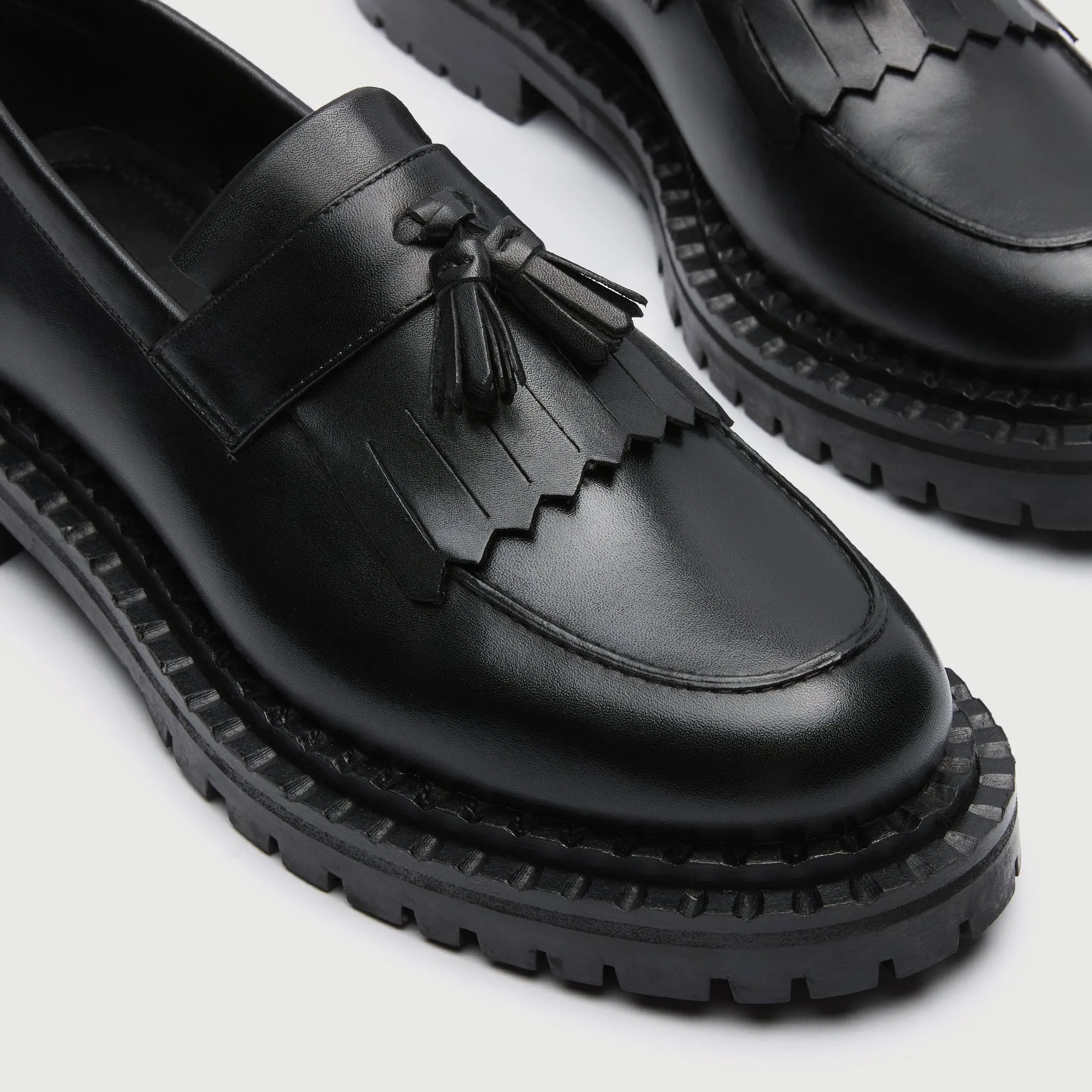 Jagger Fringe Tassel Loafer