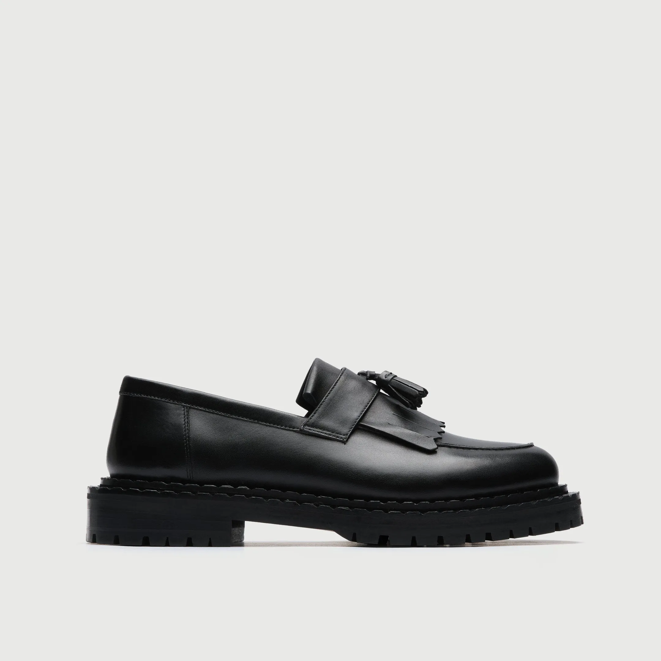 Jagger Fringe Tassel Loafer