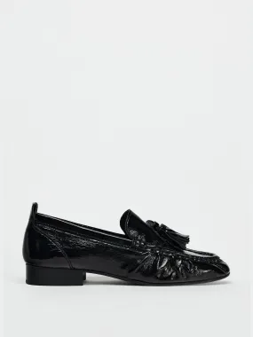 Leather loafers with tassels