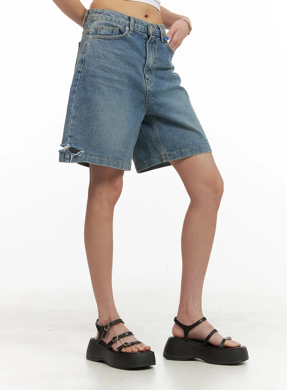 Unbalanced Destroyed Hem Bermuda Jorts CY423