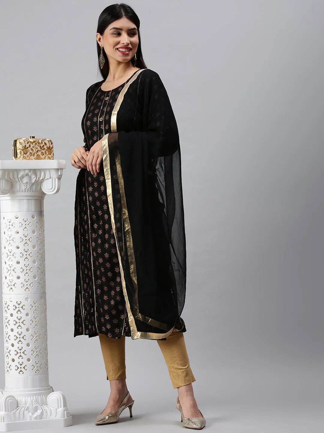 Women Straight Black Printed Kurta and Trousers