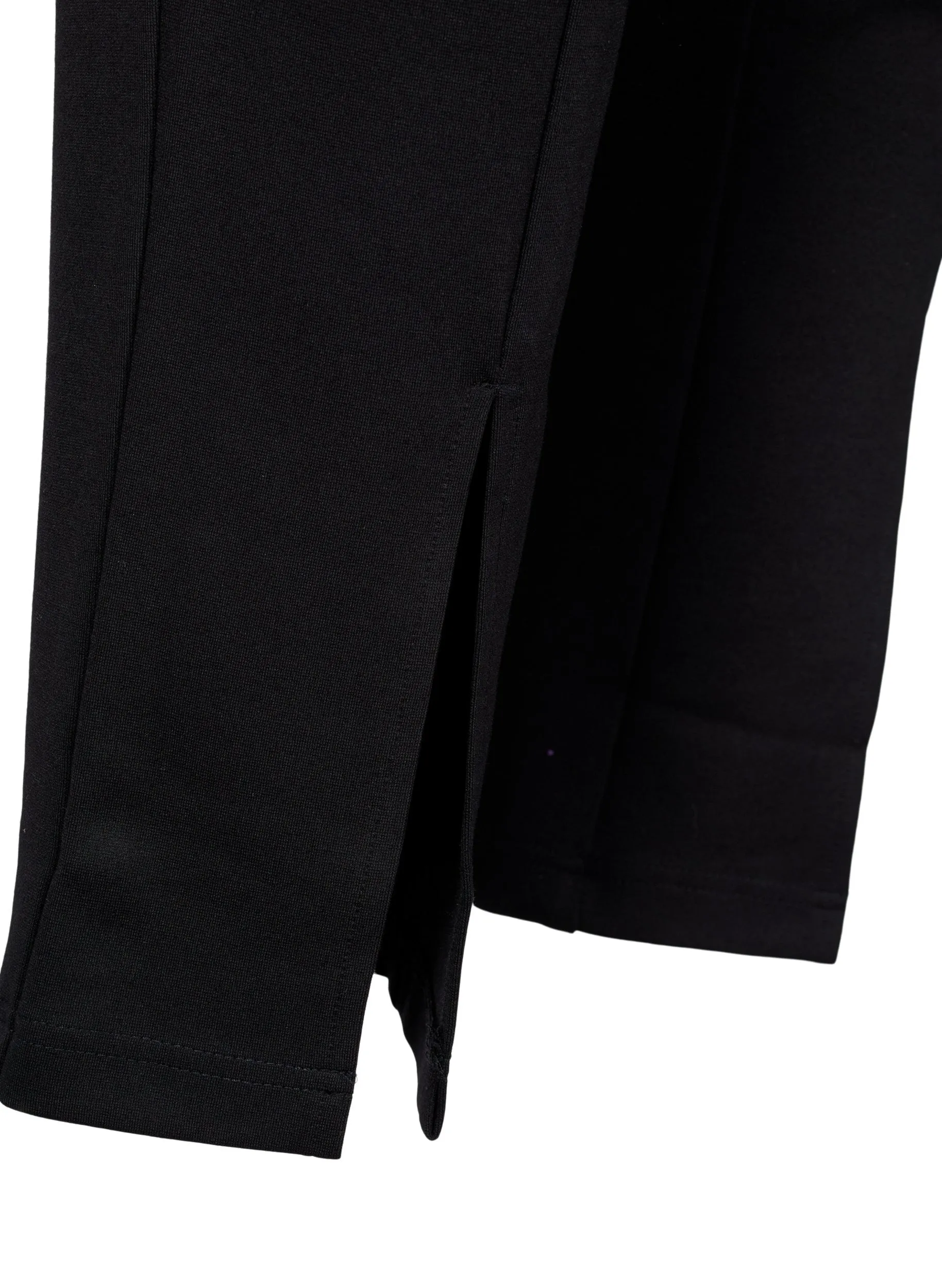 Zizzi Maddie Bootcut Pants in Black